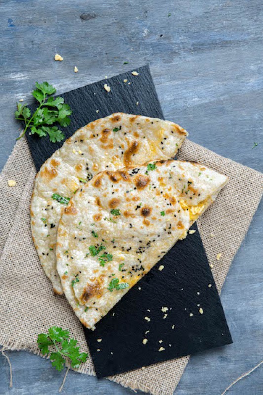 tawabil indian cuisine , Cheese Naan